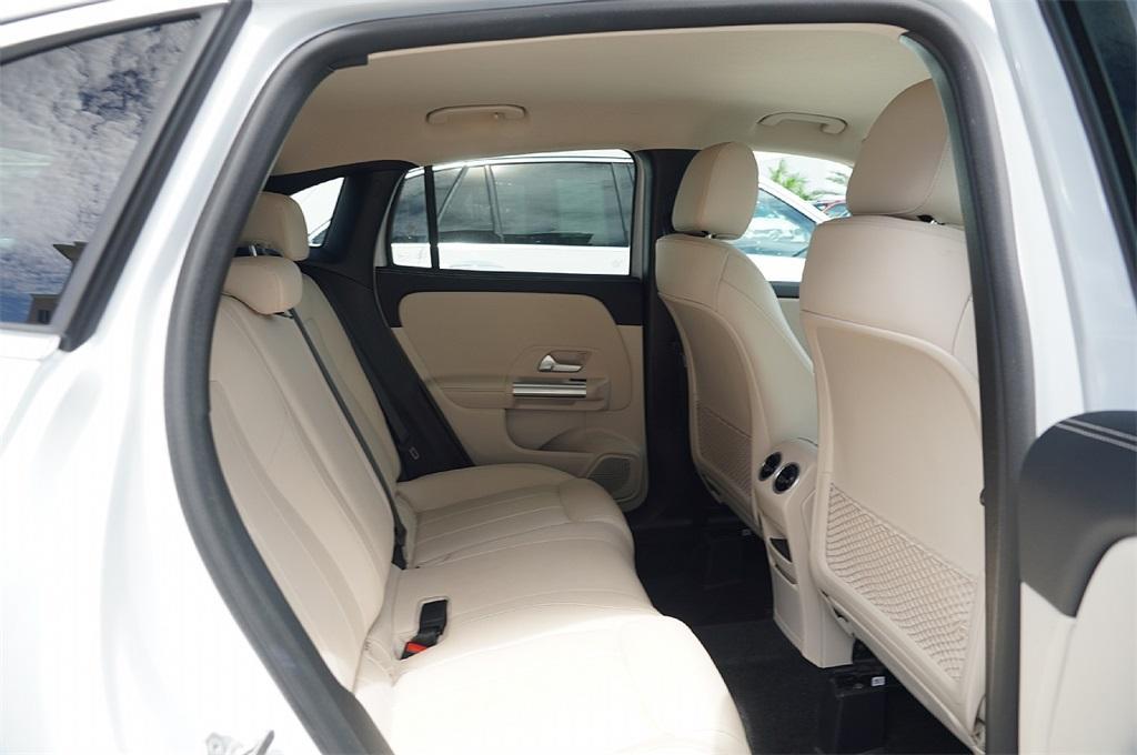 used 2023 Mercedes-Benz GLA 250 car, priced at $28,994