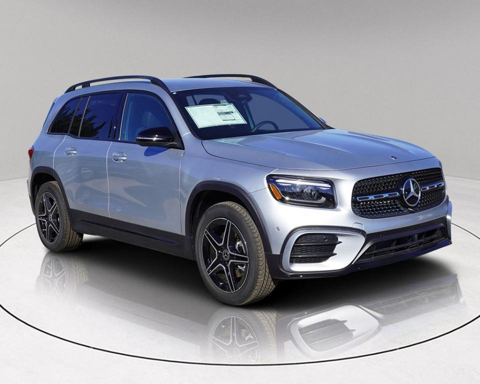 new 2025 Mercedes-Benz GLB 250 car, priced at $53,365