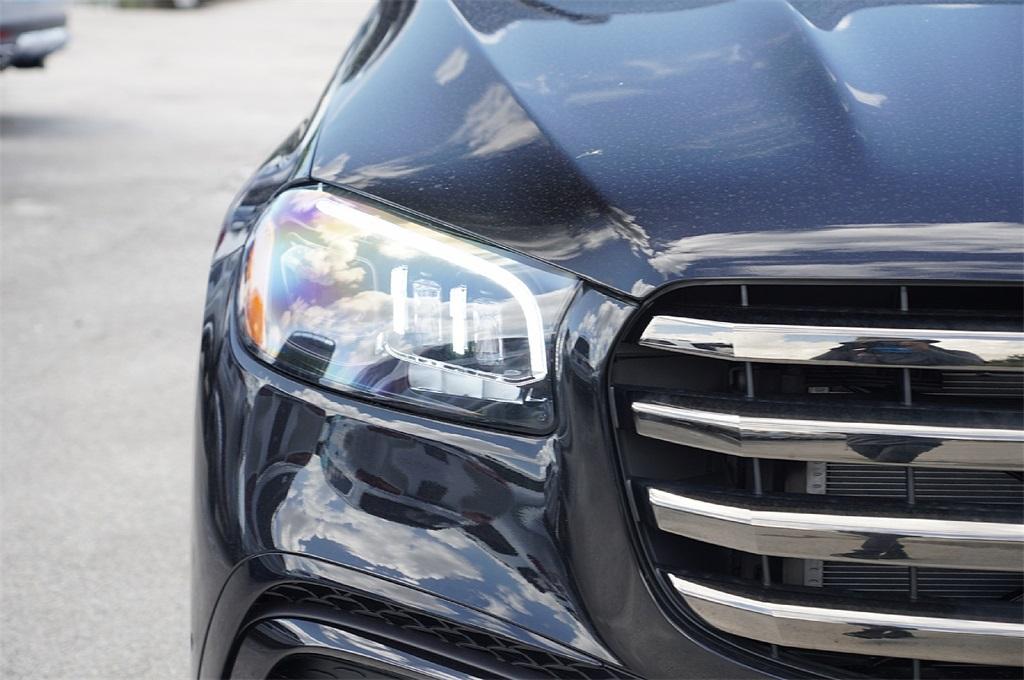 new 2025 Mercedes-Benz GLS 450 car, priced at $90,169