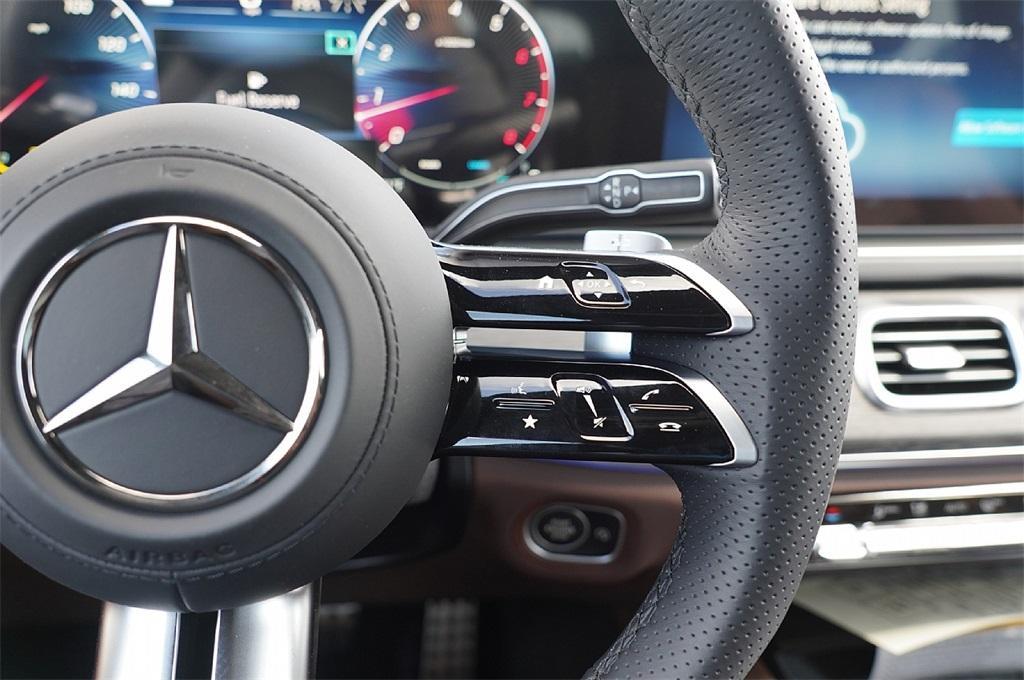 new 2025 Mercedes-Benz GLS 450 car, priced at $90,169
