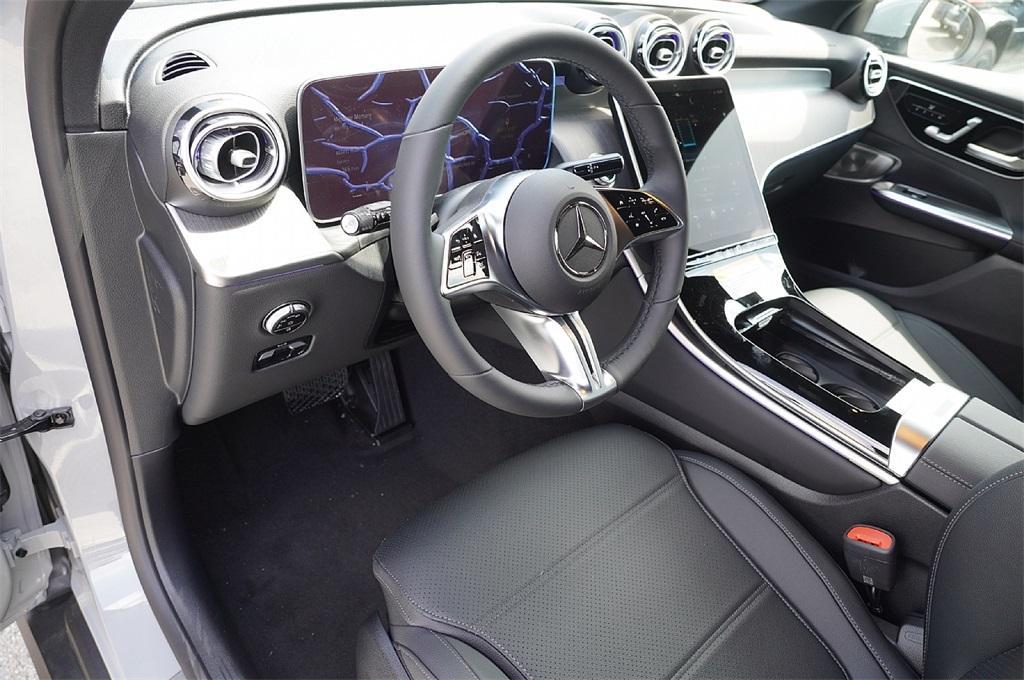 new 2025 Mercedes-Benz GLC 350e car, priced at $61,302