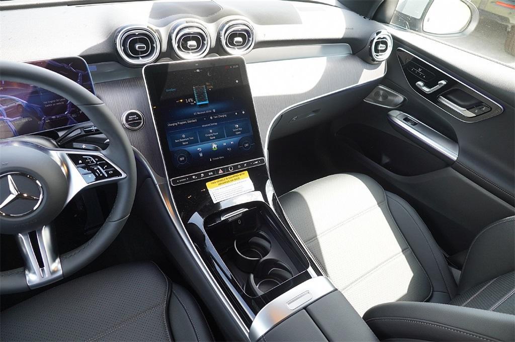 new 2025 Mercedes-Benz GLC 350e car, priced at $61,302