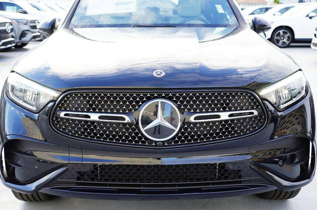 new 2025 Mercedes-Benz GLC 350e car, priced at $60,145