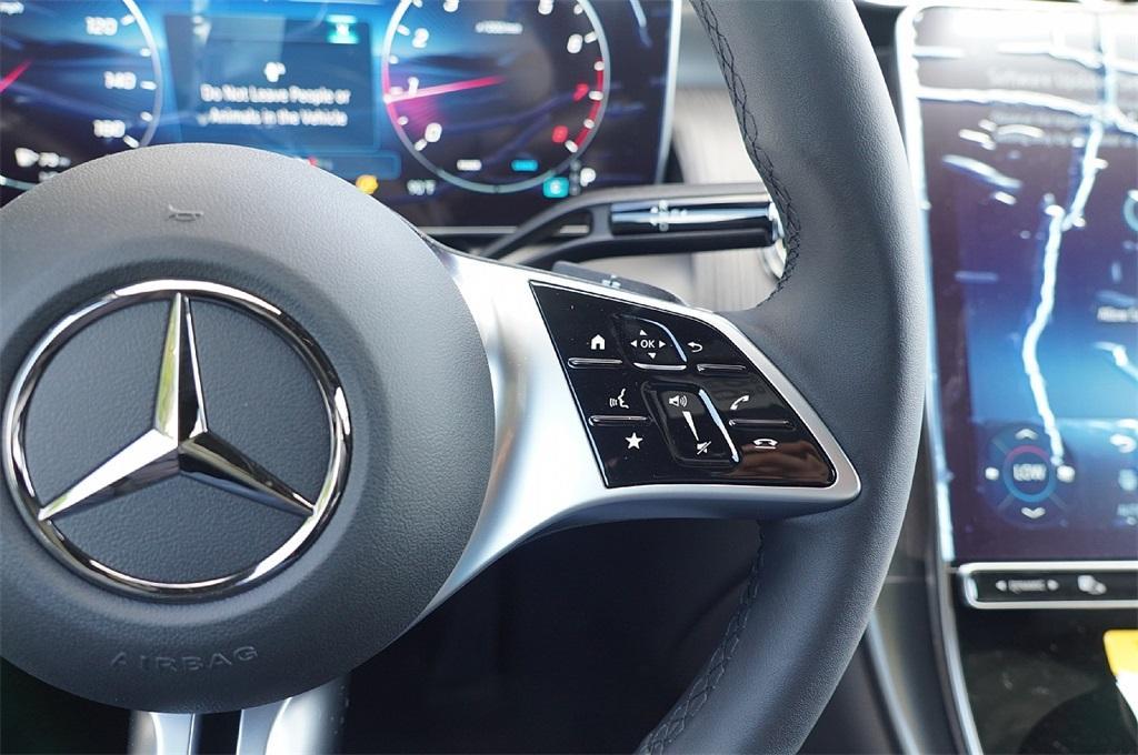 new 2025 Mercedes-Benz GLC 300 car, priced at $48,292