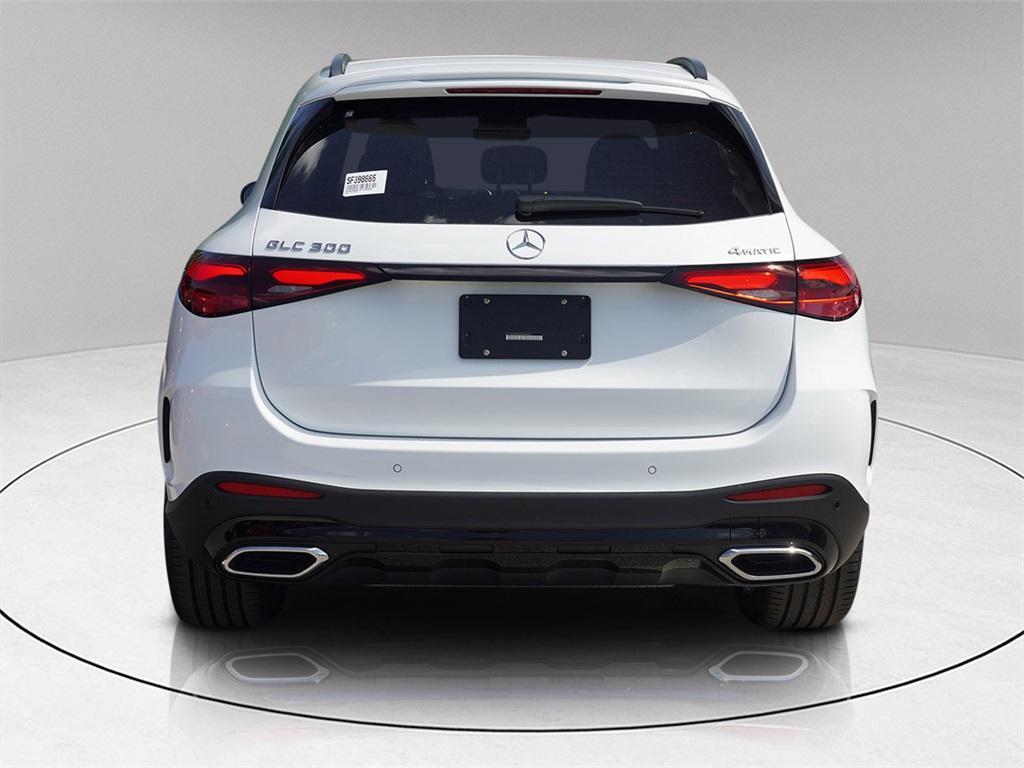 new 2025 Mercedes-Benz GLC 300 car