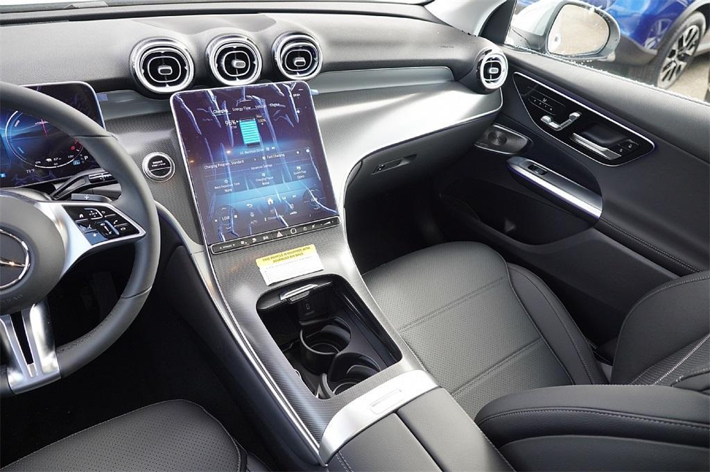 new 2025 Mercedes-Benz GLC 350e car, priced at $61,169