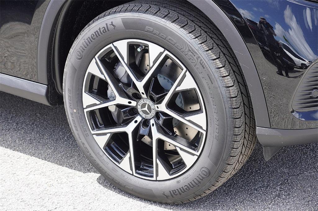 new 2025 Mercedes-Benz GLC 350e car, priced at $58,937