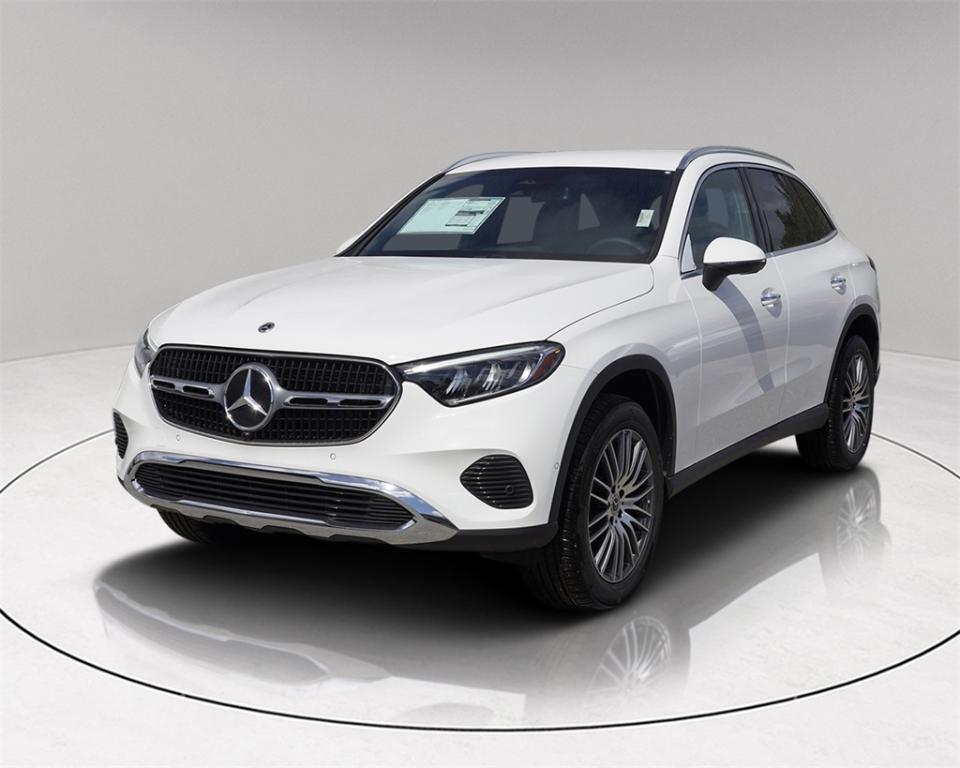 new 2025 Mercedes-Benz GLC 300 car, priced at $46,516