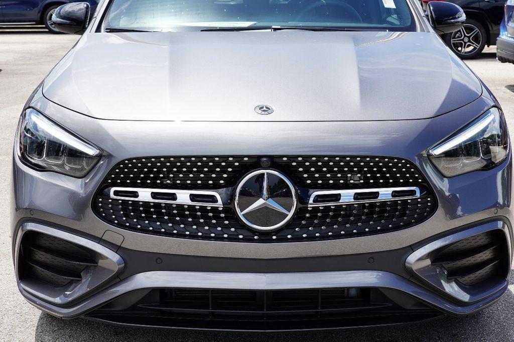 new 2025 Mercedes-Benz GLA 250 car, priced at $46,990