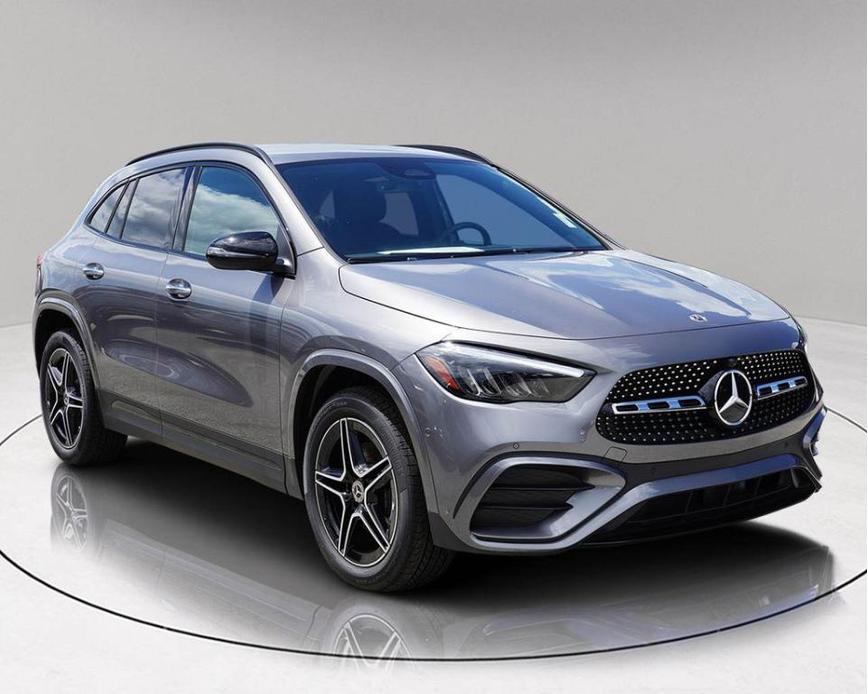 new 2025 Mercedes-Benz GLA 250 car, priced at $46,990