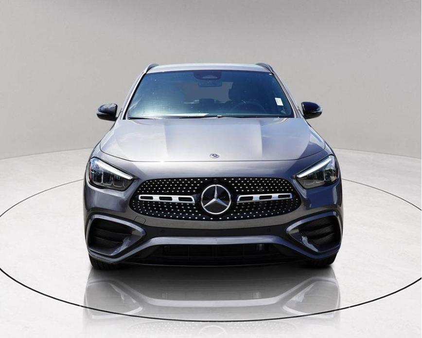 new 2025 Mercedes-Benz GLA 250 car, priced at $46,990