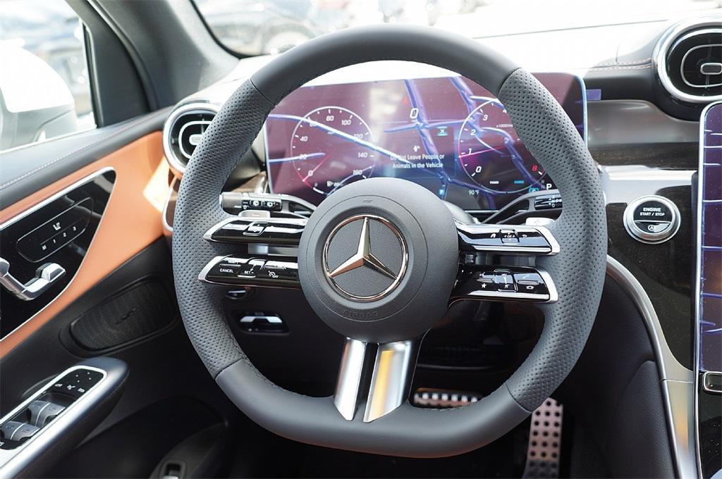 new 2025 Mercedes-Benz GLC 300 car, priced at $54,776