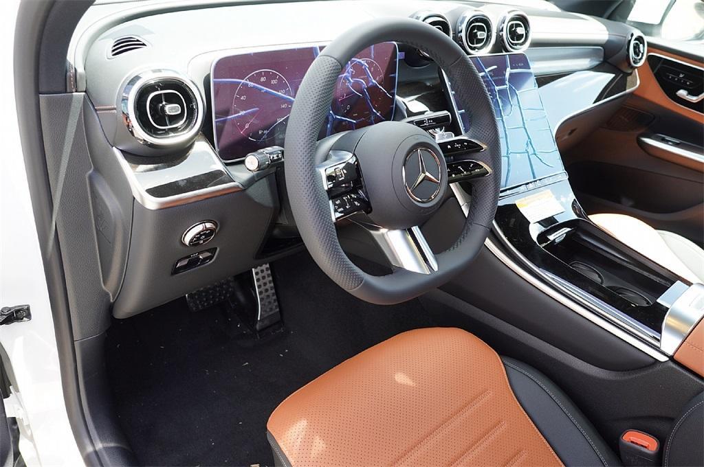 new 2025 Mercedes-Benz GLC 300 car, priced at $54,776