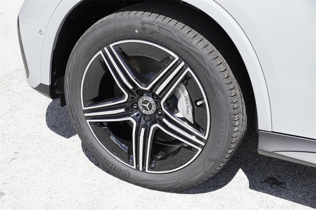 new 2026 Mercedes-Benz GLC 300 car, priced at $55,102