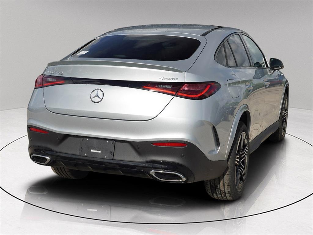new 2025 Mercedes-Benz GLC 300 car