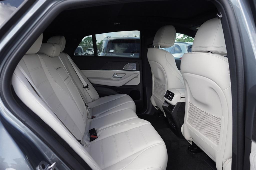 new 2026 Mercedes-Benz GLE 450 car, priced at $77,173