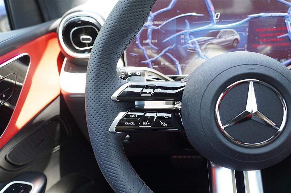 new 2025 Mercedes-Benz GLC 300 car, priced at $58,130