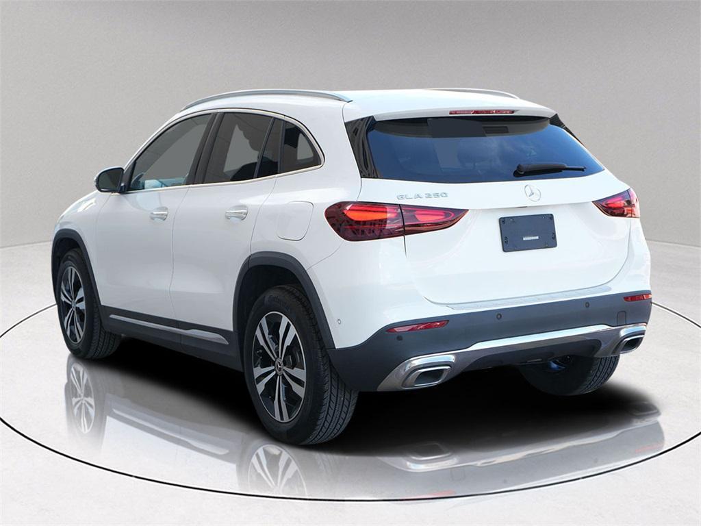 used 2024 Mercedes-Benz GLA 250 car, priced at $35,900