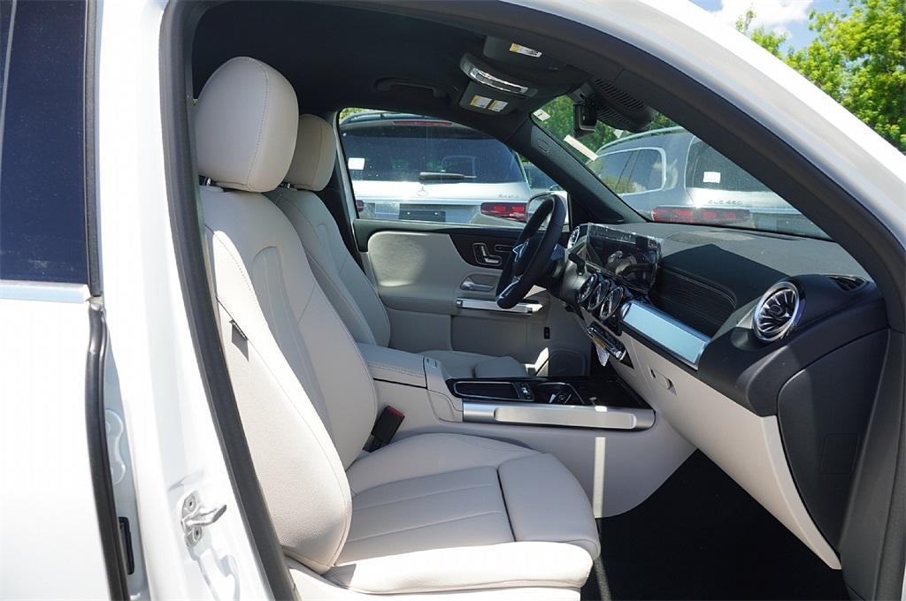 new 2025 Mercedes-Benz EQB 250 car, priced at $50,874