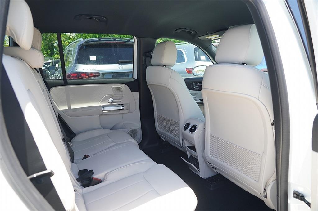 new 2025 Mercedes-Benz EQB 250 car, priced at $50,874