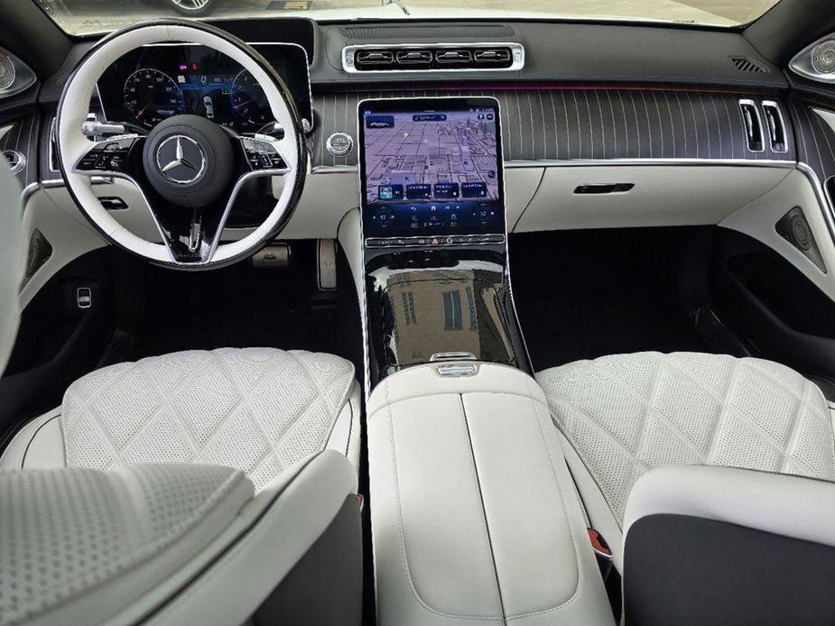new 2024 Mercedes-Benz Maybach S 680 car, priced at $273,090