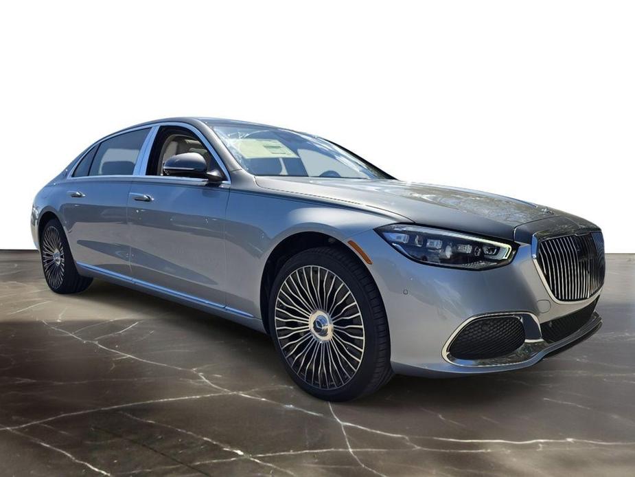 new 2024 Mercedes-Benz Maybach S 580 car, priced at $221,550