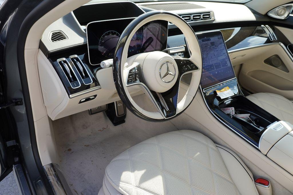 new 2024 Mercedes-Benz Maybach S 580 car, priced at $225,550