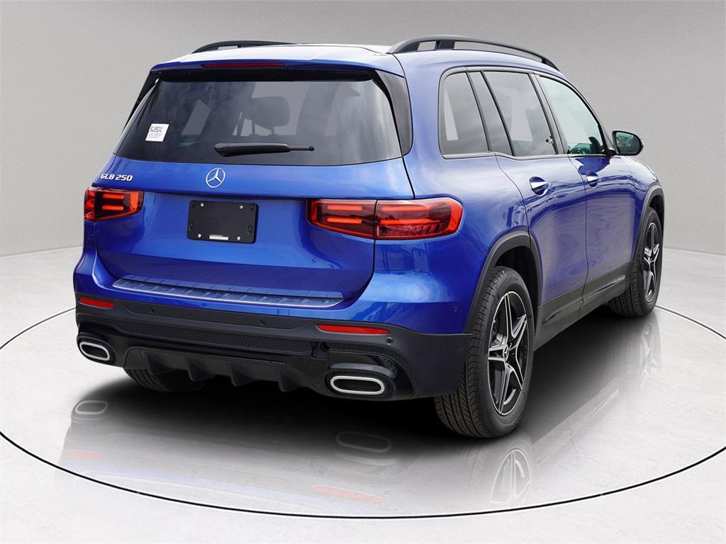 new 2025 Mercedes-Benz GLB 250 car, priced at $47,247