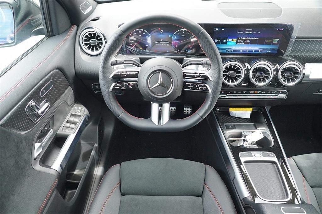 new 2025 Mercedes-Benz GLB 250 car, priced at $47,247