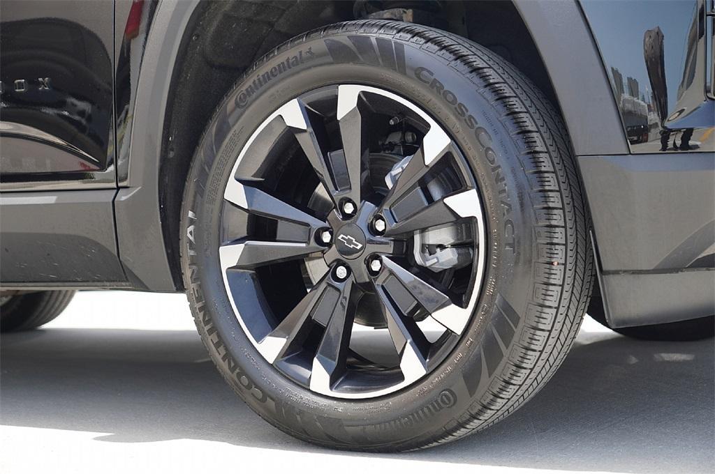 used 2025 Chevrolet Equinox car, priced at $30,330