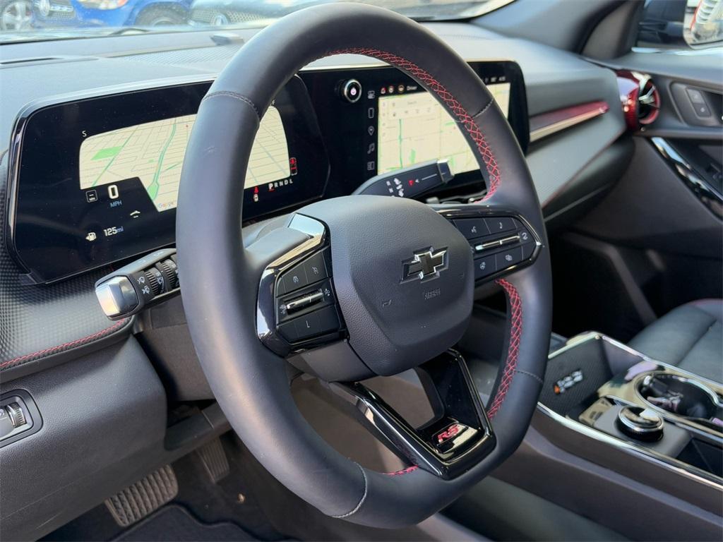 used 2025 Chevrolet Equinox car, priced at $32,990