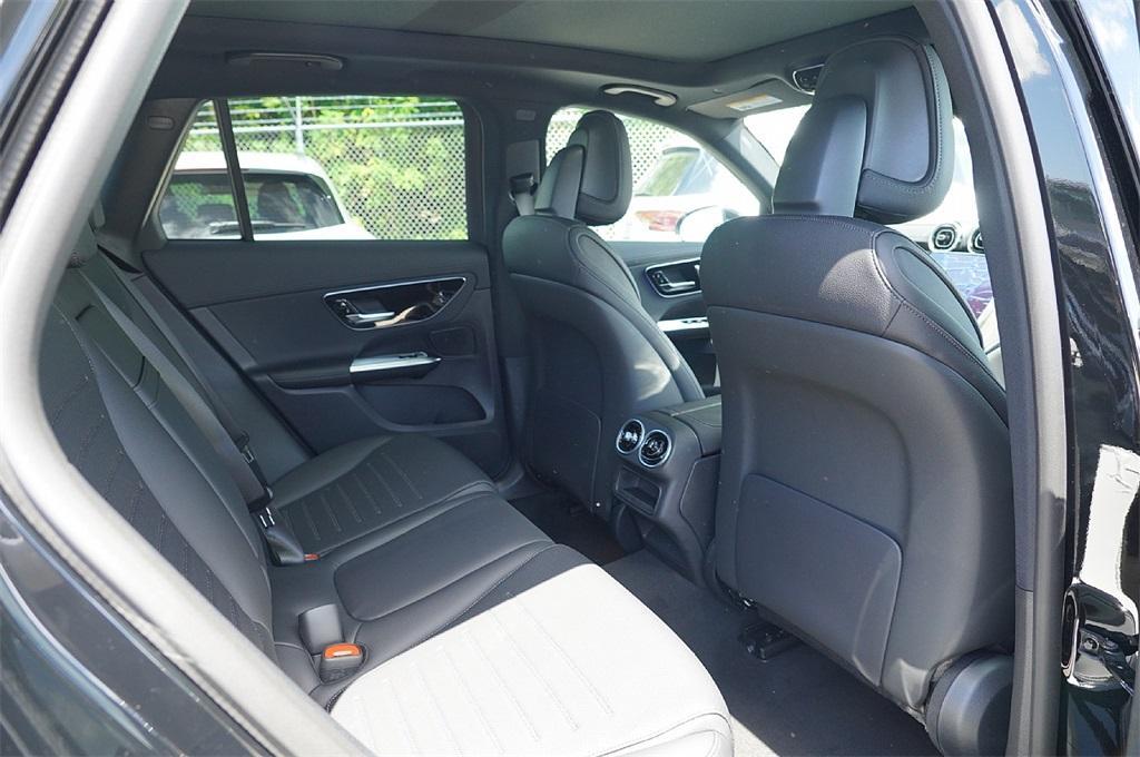 new 2025 Mercedes-Benz GLC 300 car, priced at $51,552