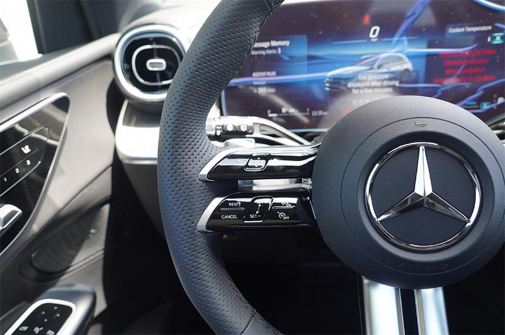 new 2025 Mercedes-Benz GLC 300 car, priced at $51,552