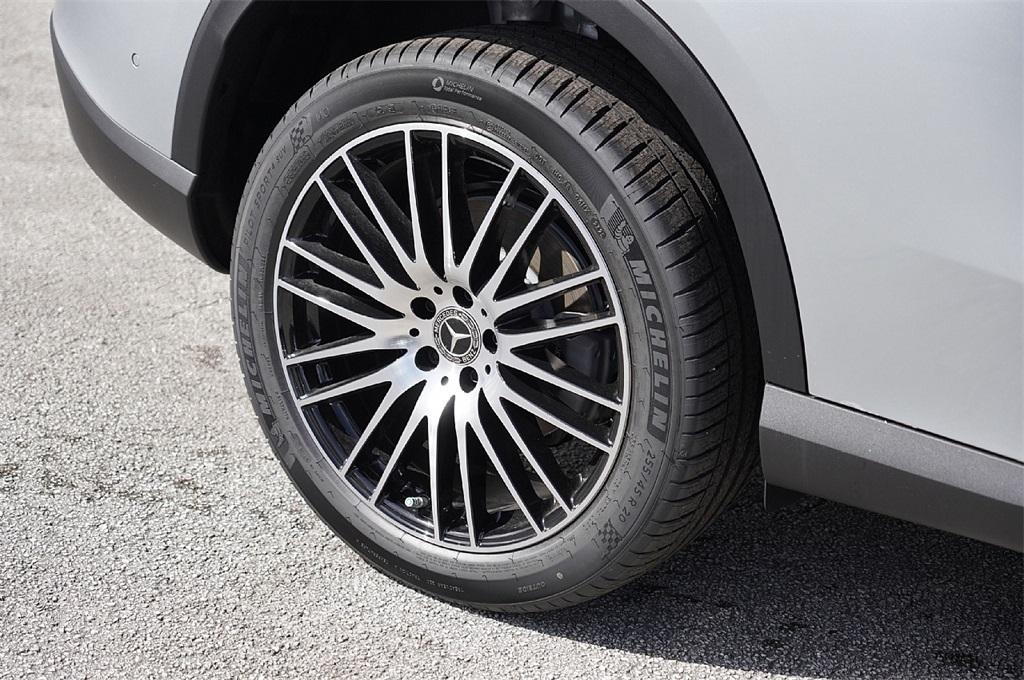 new 2026 Mercedes-Benz GLC 300 car, priced at $49,042