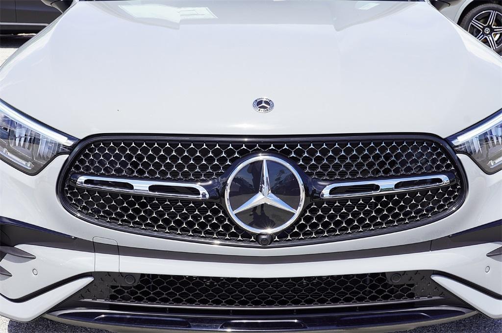 new 2026 Mercedes-Benz GLC 300 car, priced at $53,560