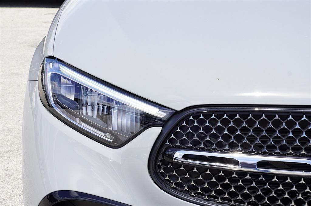 new 2026 Mercedes-Benz GLC 300 car, priced at $53,560