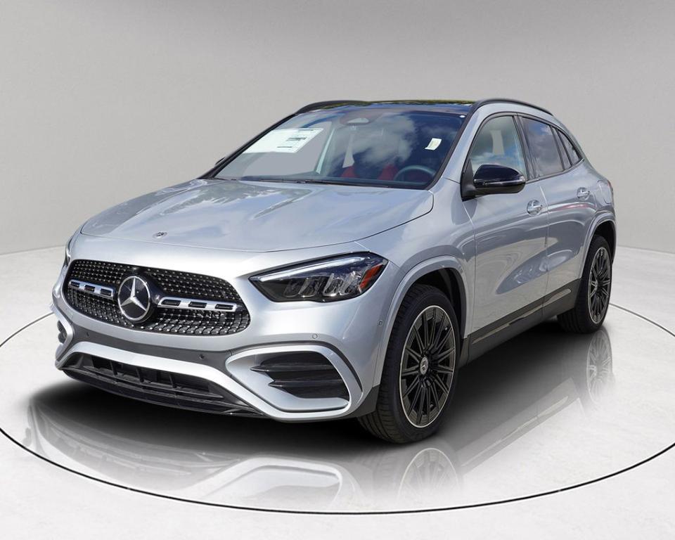 new 2025 Mercedes-Benz GLA 250 car, priced at $56,160