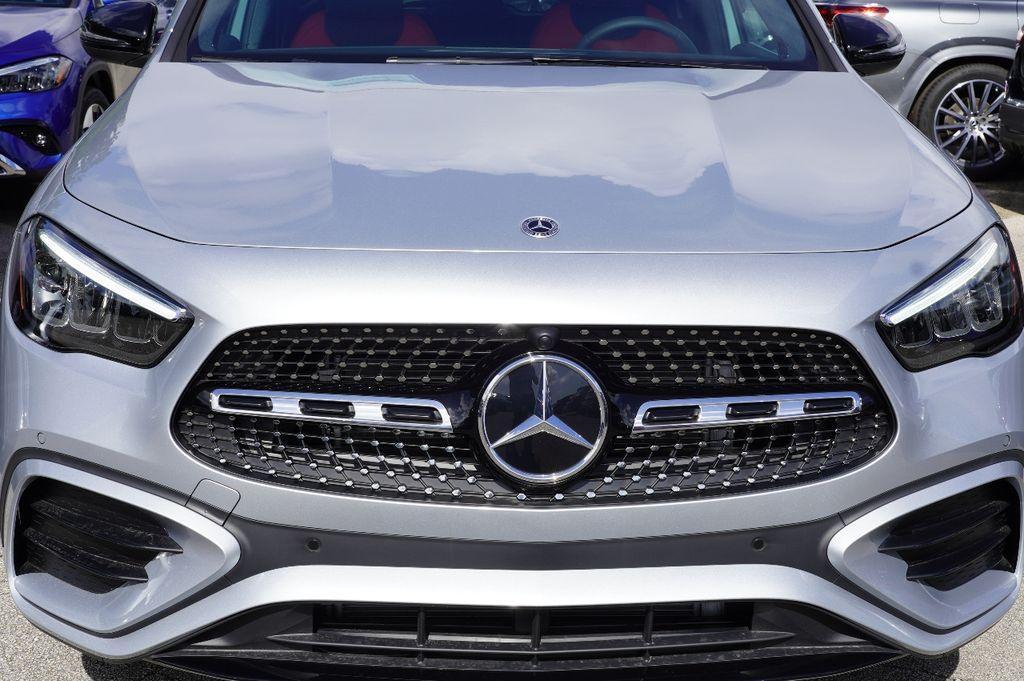 new 2025 Mercedes-Benz GLA 250 car, priced at $56,160