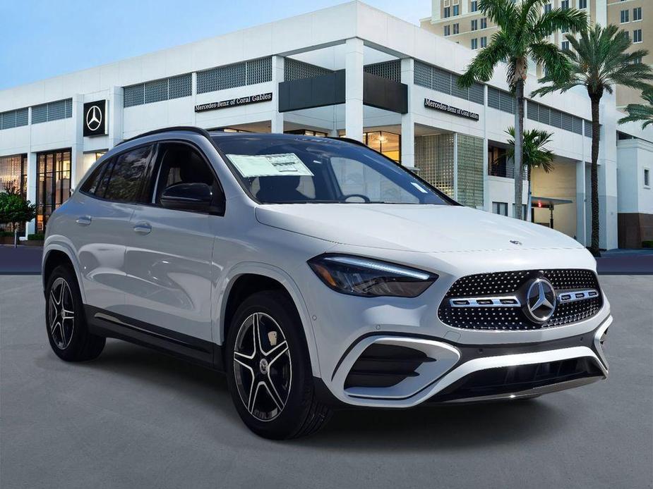 new 2024 Mercedes-Benz GLA 250 car, priced at $51,500