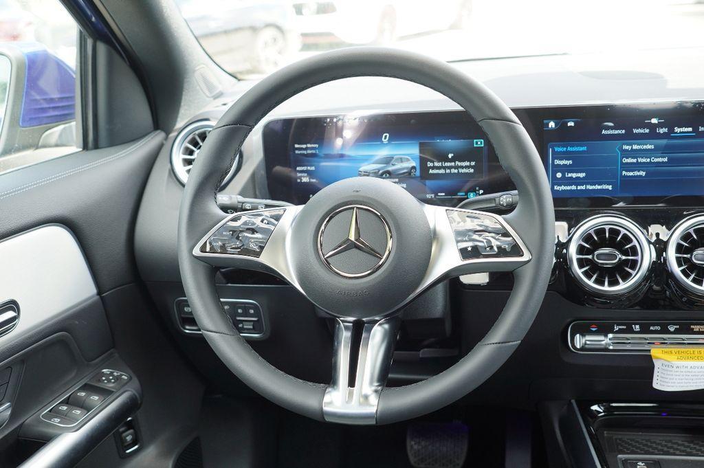 new 2025 Mercedes-Benz GLA 250 car, priced at $43,800