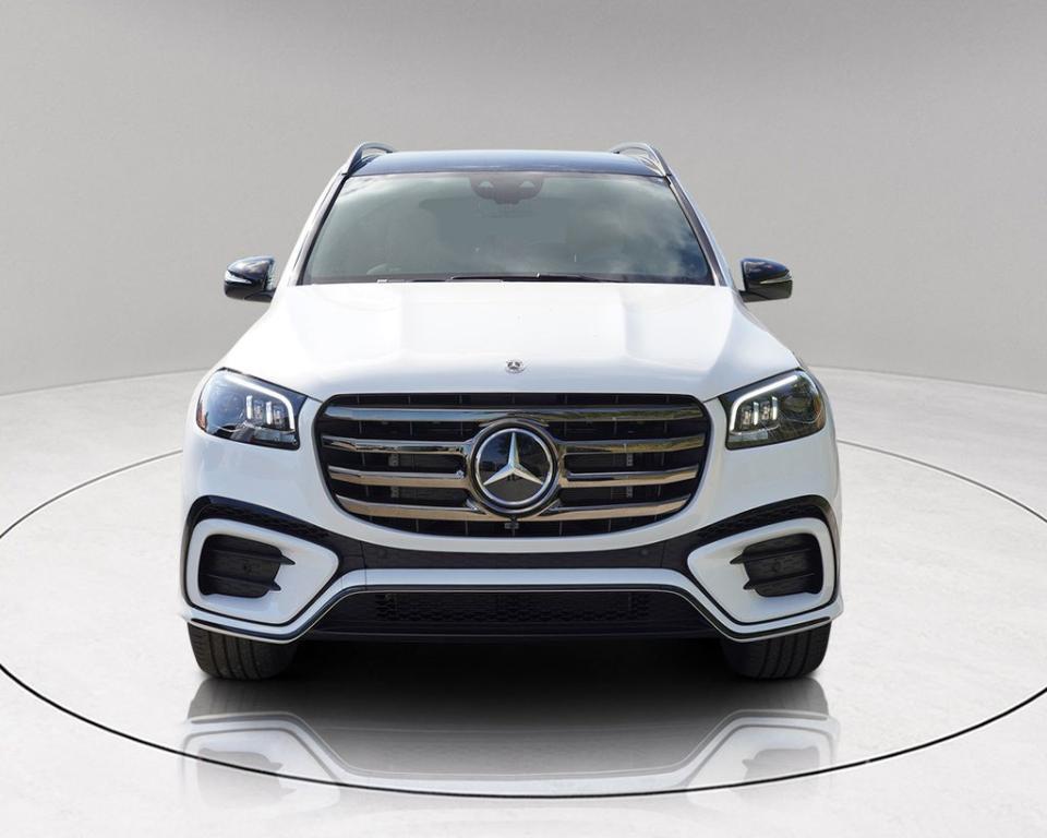 new 2025 Mercedes-Benz GLS 450 car, priced at $97,257