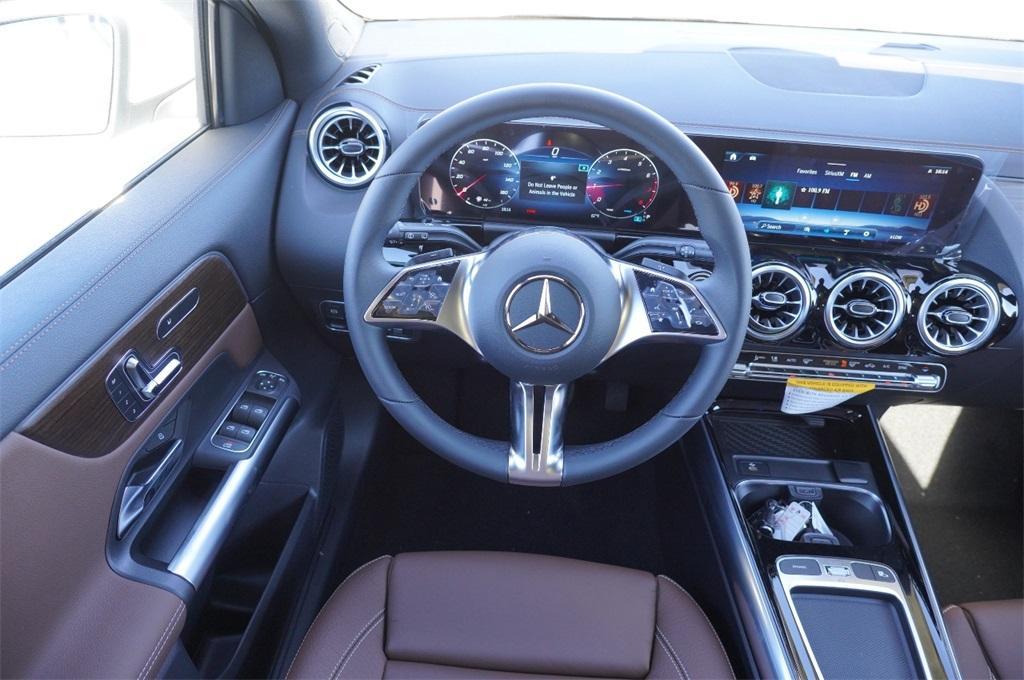 new 2025 Mercedes-Benz GLA 250 car, priced at $49,015