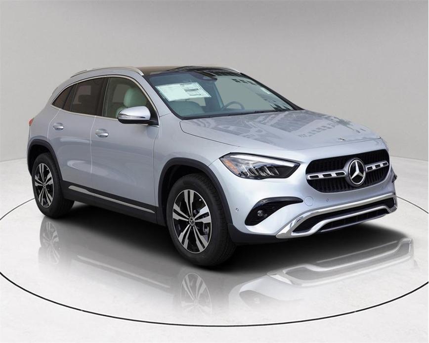 new 2025 Mercedes-Benz GLA 250 car, priced at $42,714