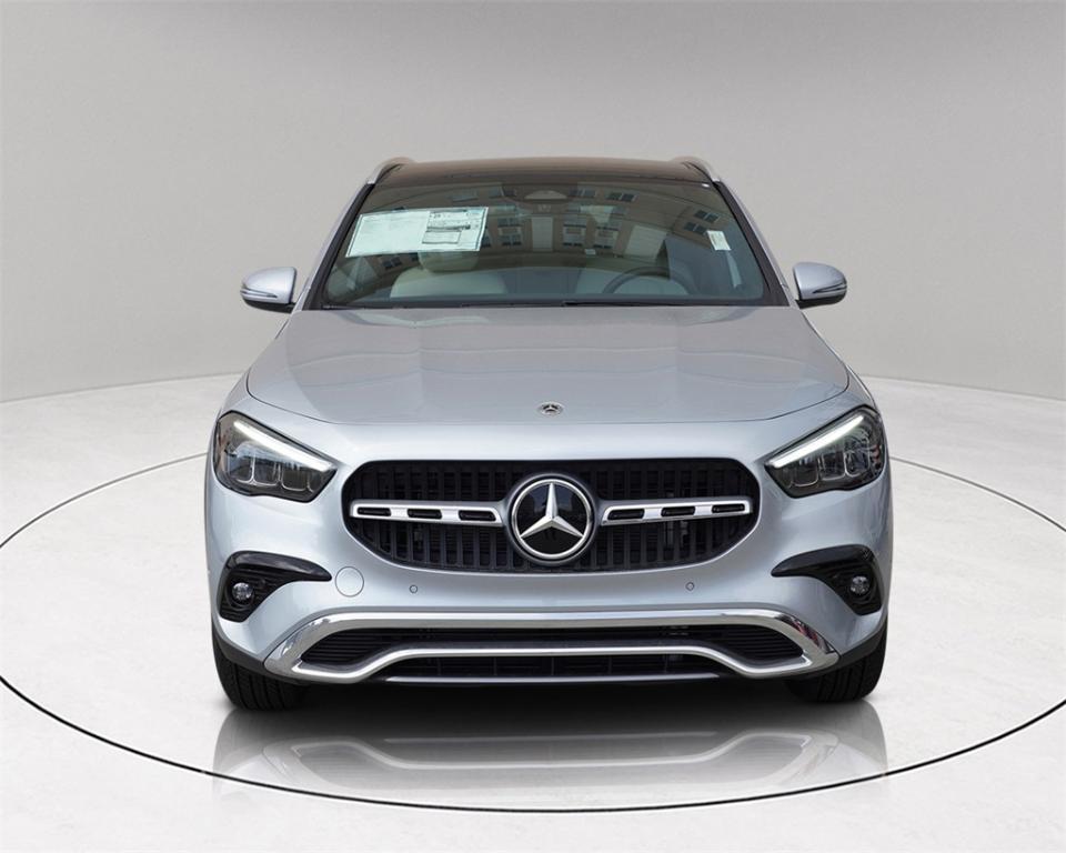 new 2025 Mercedes-Benz GLA 250 car, priced at $43,714