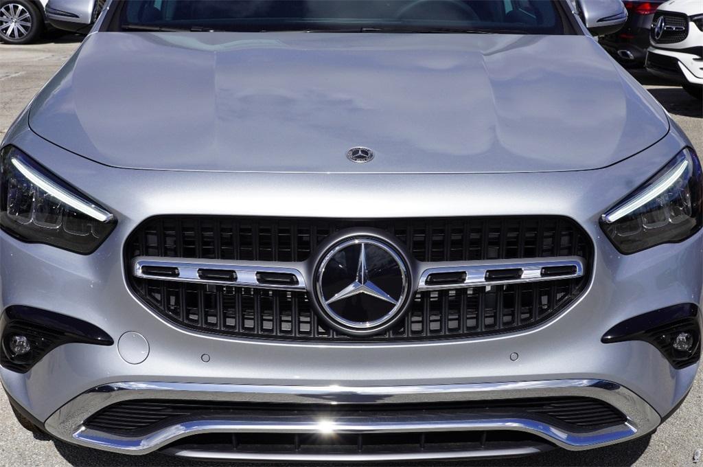 new 2025 Mercedes-Benz GLA 250 car, priced at $46,915