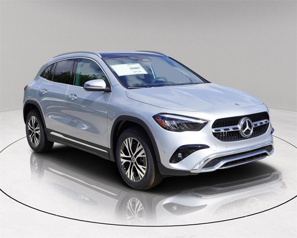 new 2025 Mercedes-Benz GLA 250 car, priced at $46,915