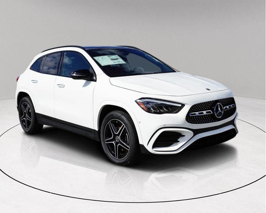 new 2025 Mercedes-Benz GLA 250 car, priced at $46,494