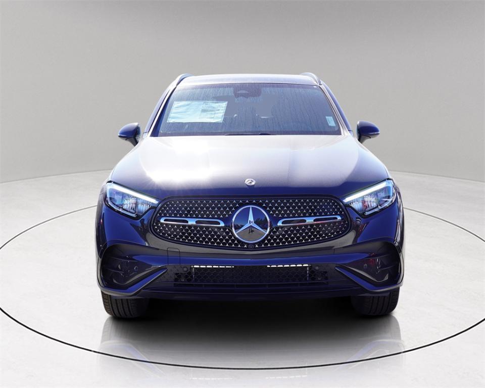 new 2025 Mercedes-Benz GLC 300 car, priced at $61,175