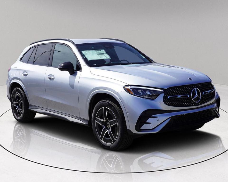 new 2025 Mercedes-Benz GLC 300 car, priced at $50,533