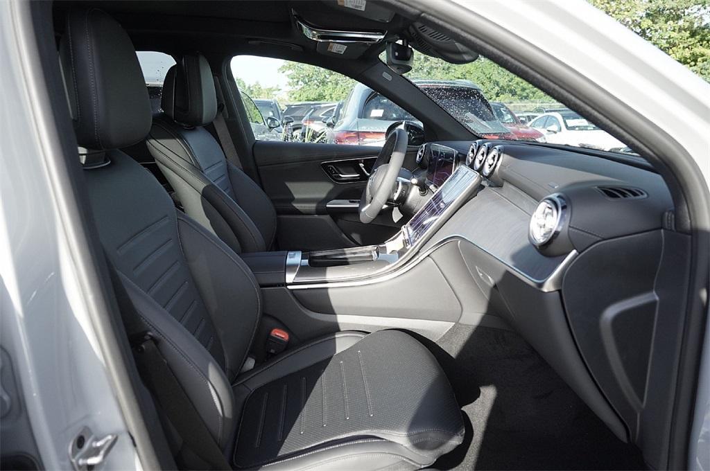 new 2026 Mercedes-Benz GLC 300 car, priced at $58,485